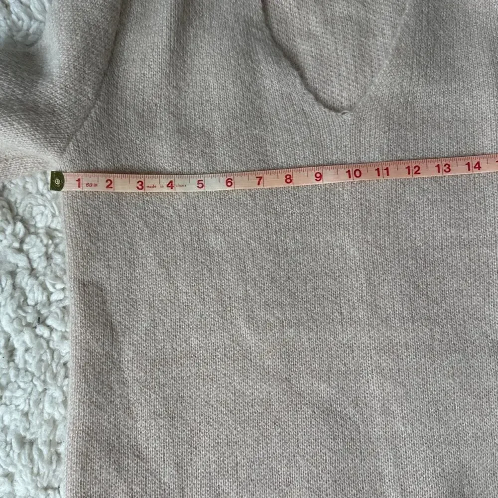 Magaschoni beige mohair